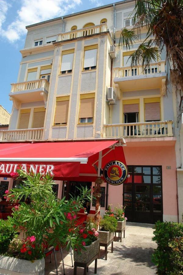 Apartment Dora Crikvenica Eksteriør billede